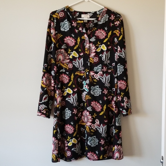 LOFT Dresses & Skirts - Loft Patterned Dress Sz 6. Soft & Comfortable